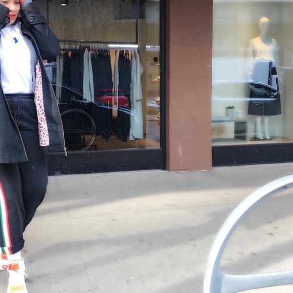 Meet your Posher, Jacqui - Picture 2 of 7